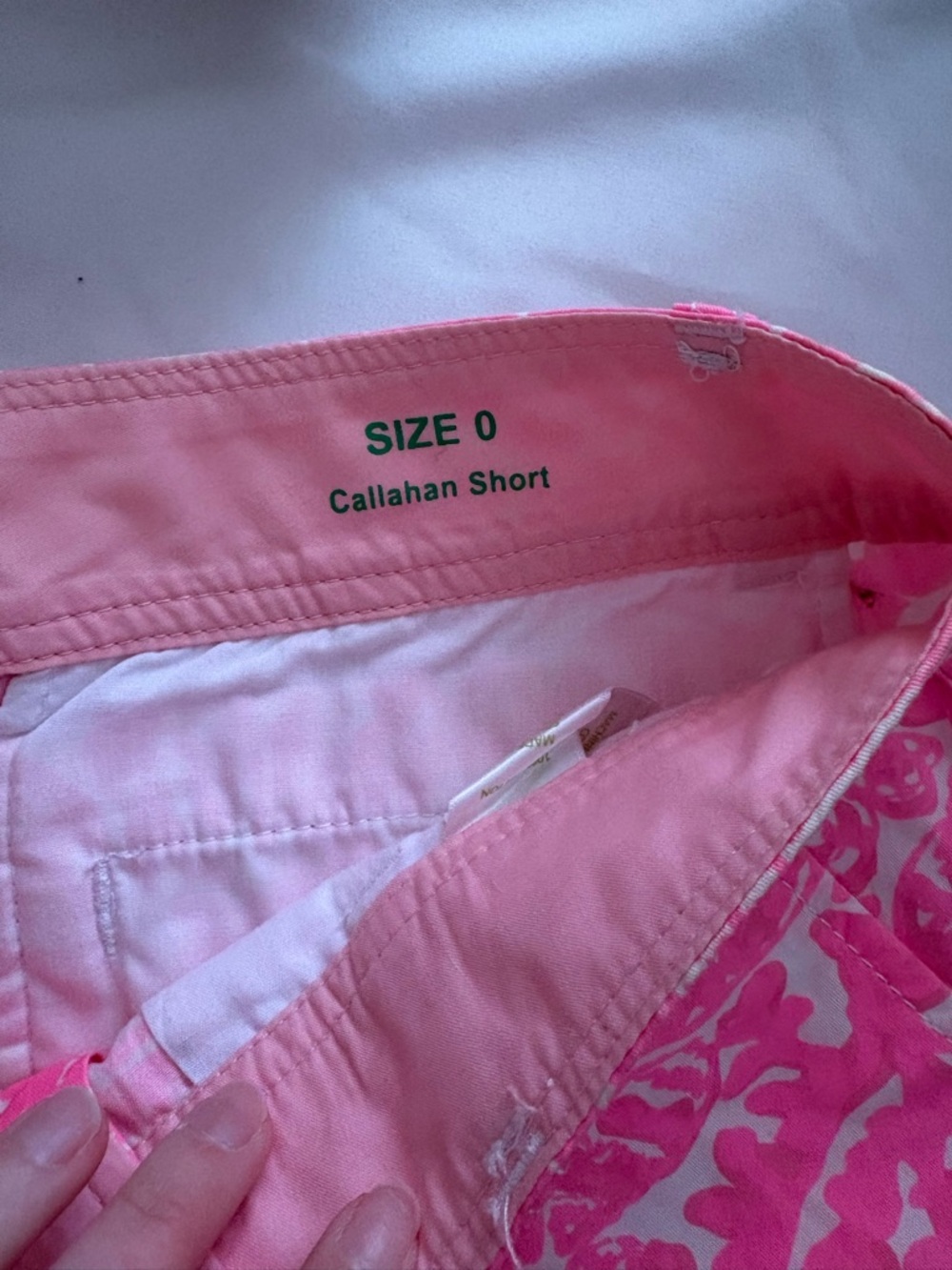 Lilly Pulitzer Callahan 5” shorts in cosmo pink Party Favors Size 0 - Picture 4 of 5